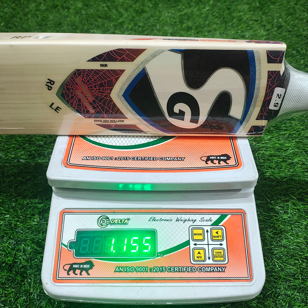 SG RP LE English Willow Cricket Bat | 1155g