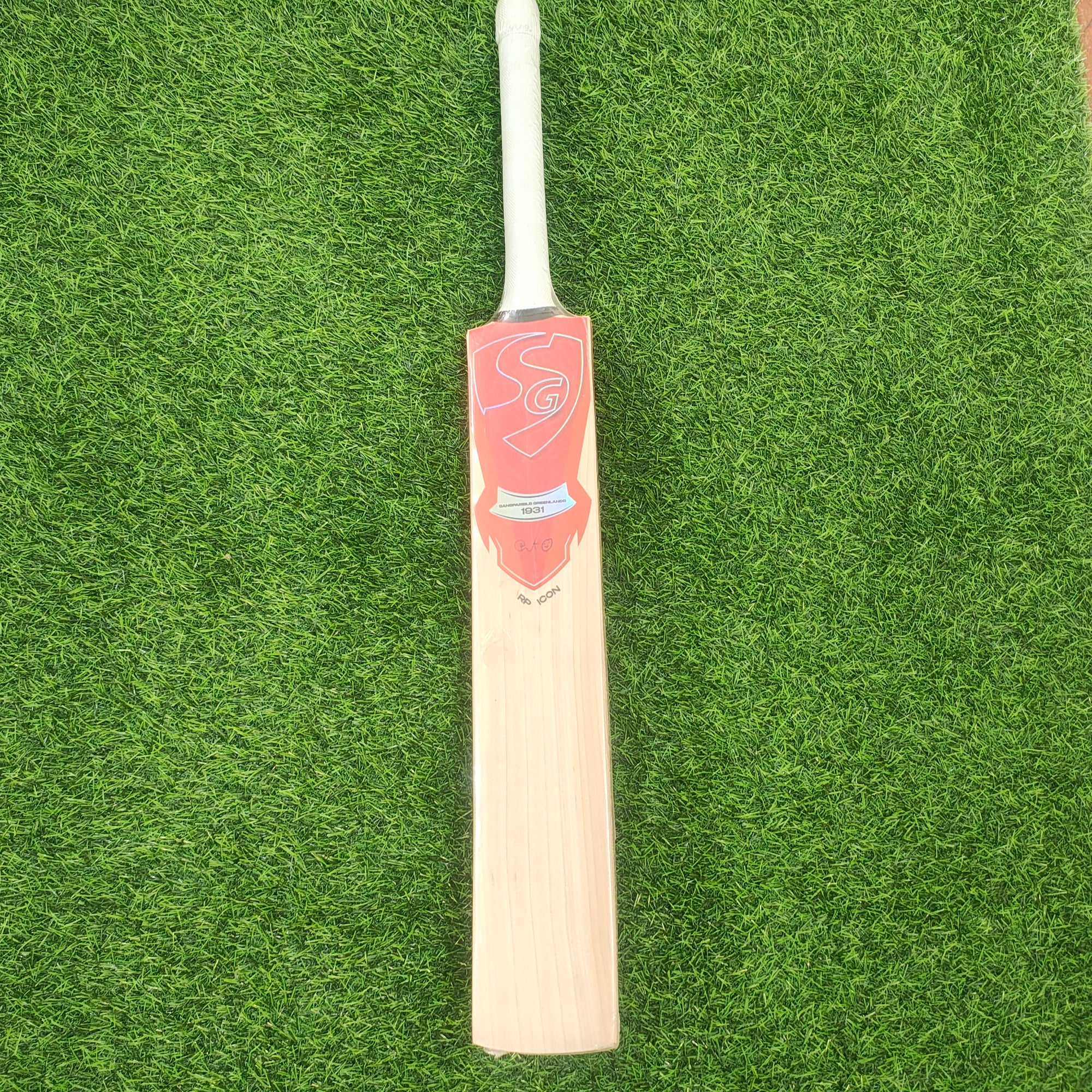 SG RP ICON English Willow Cricket Bat | 1070g