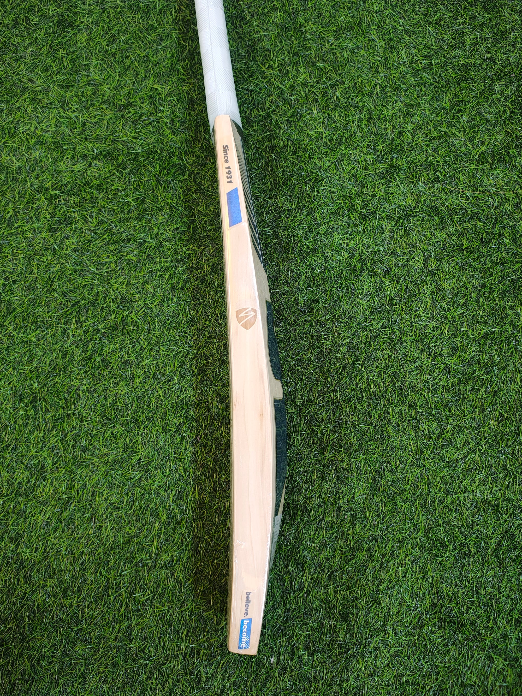 SG Triple Crown Ultimate English Willow Cricket Bat | 1141g