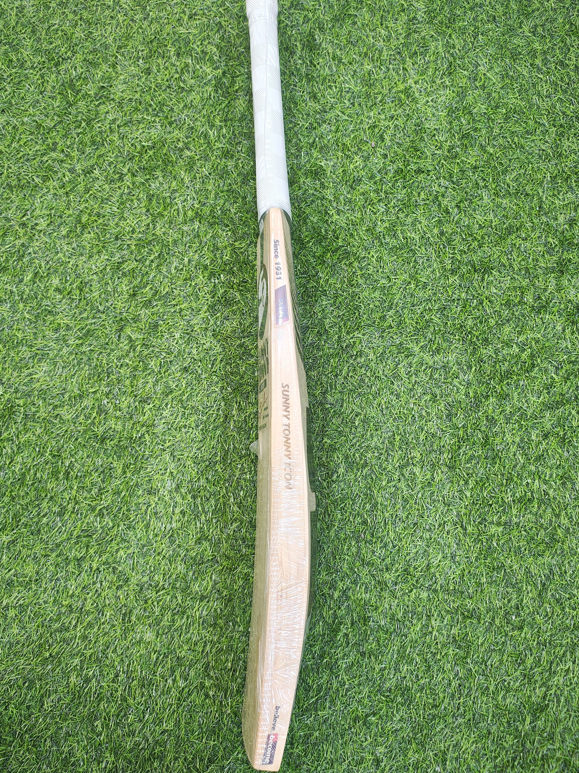 SG Sunny Tunny Icon  English Willow Cricket Bat | 1160g