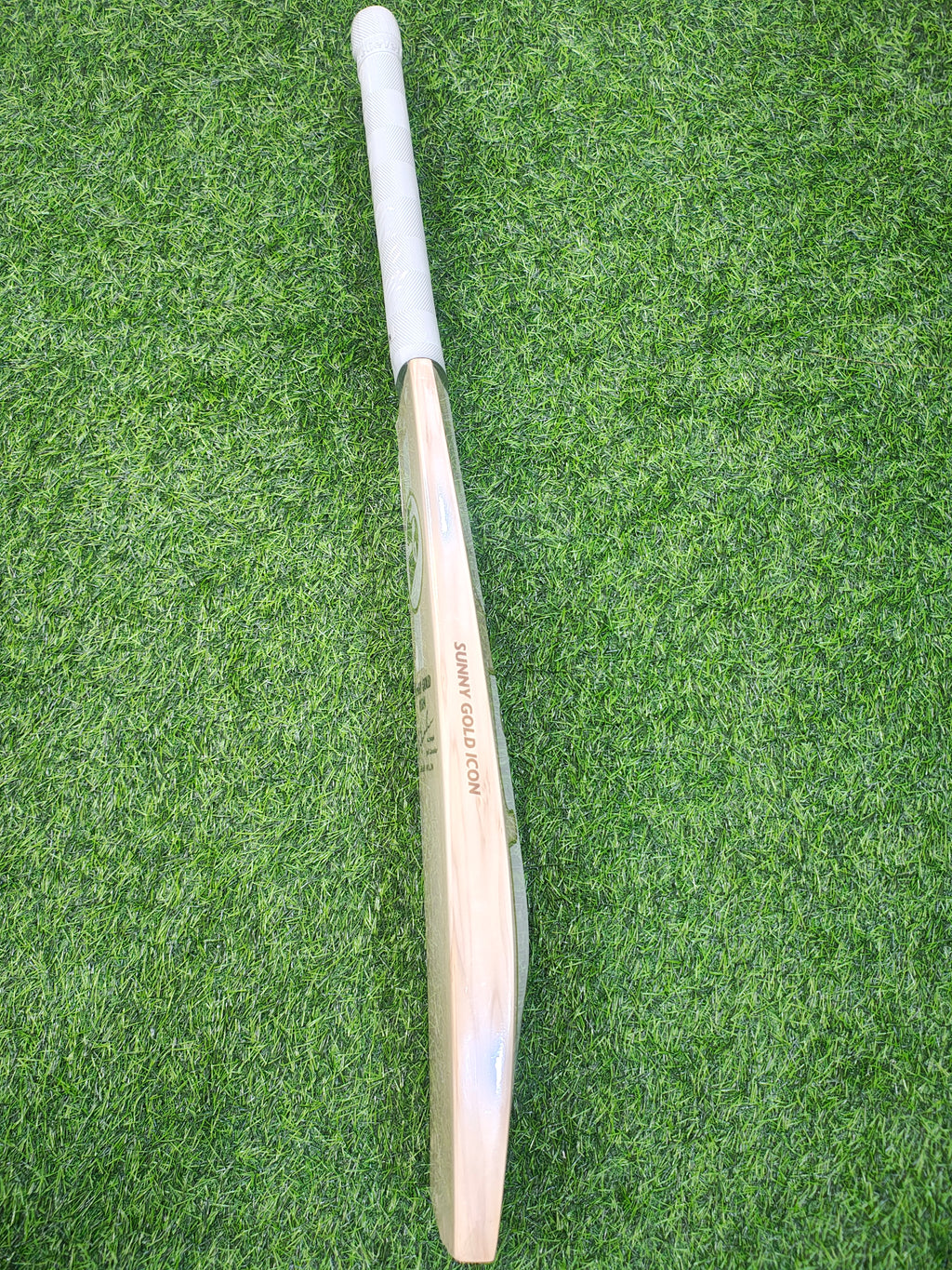 SG Sunny Gold Icon English Willow Cricket Bat | 1162g