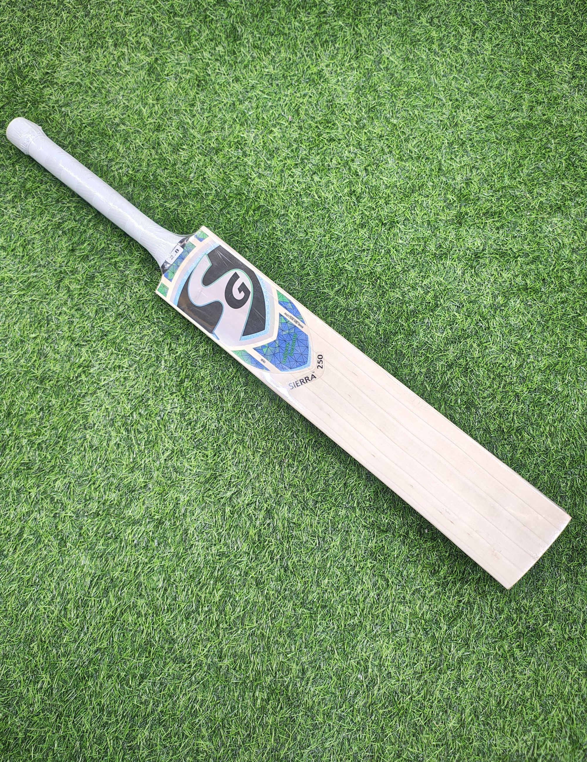 SG Sierra 250 English Willow Cricket Bat | 1130g