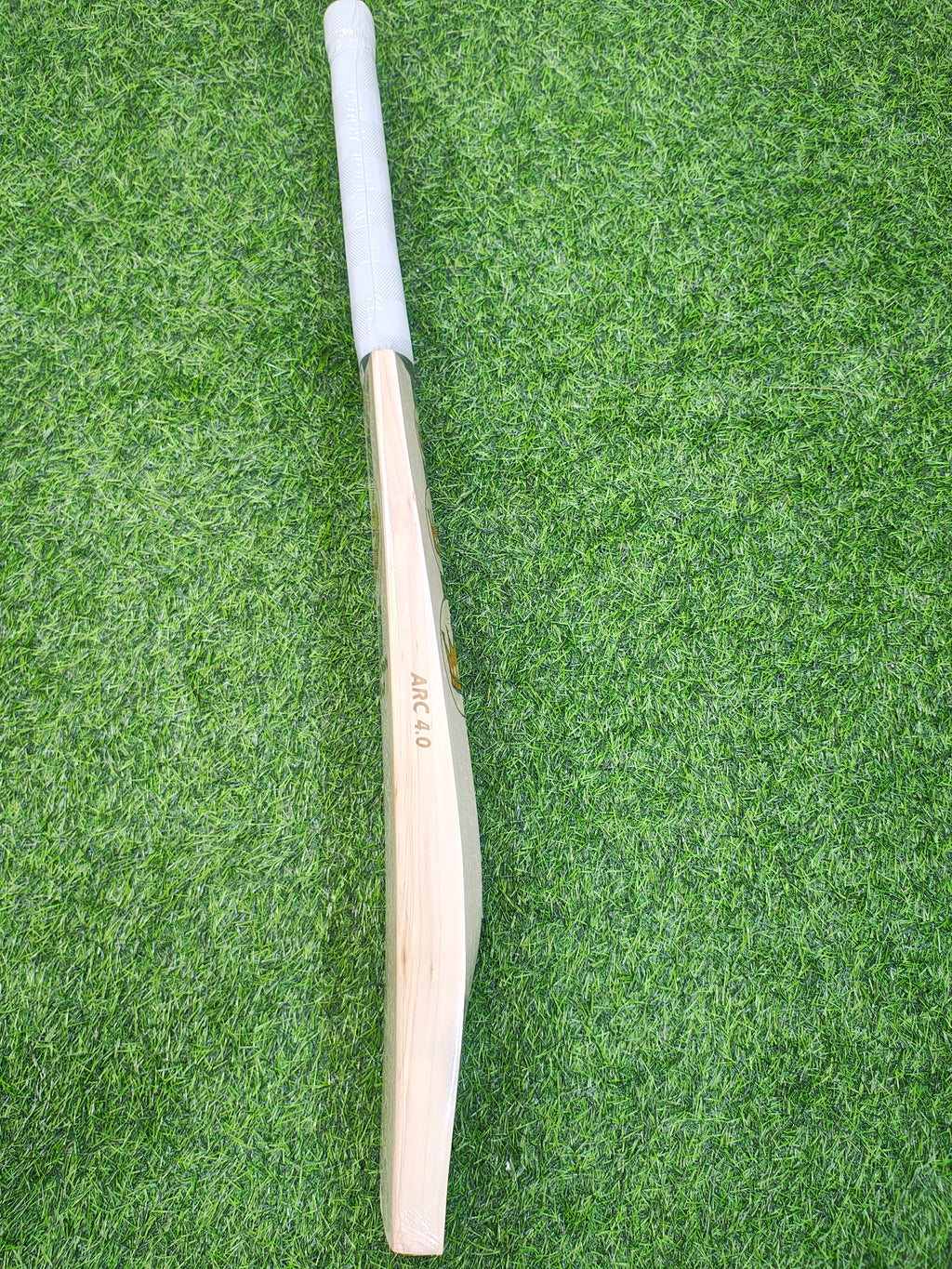 SG Triple Crown Icon 4.0  English Willow Cricket Bat | 1123g