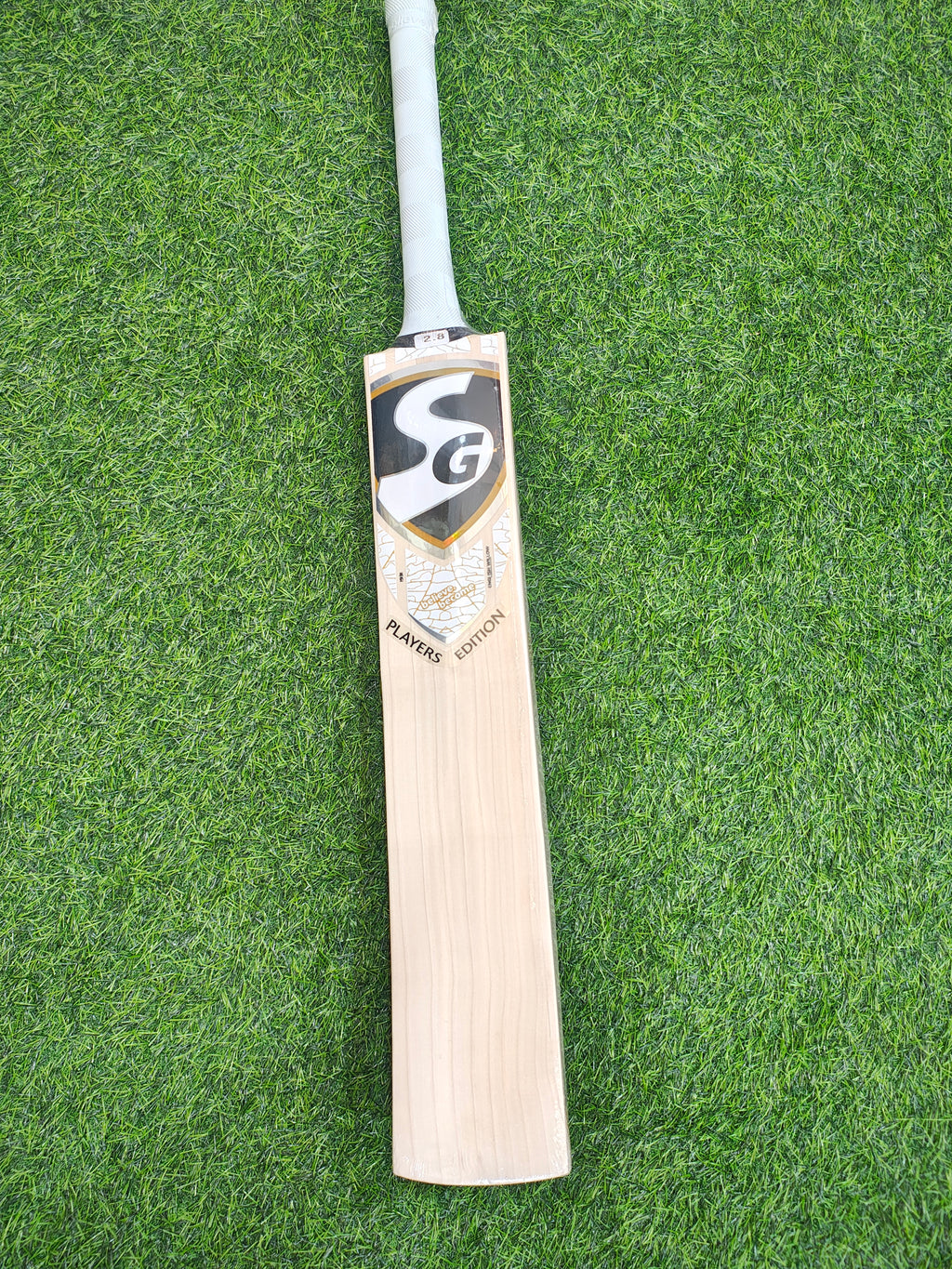 SG Player Edition  English Willow Cricket Bat | 1128g