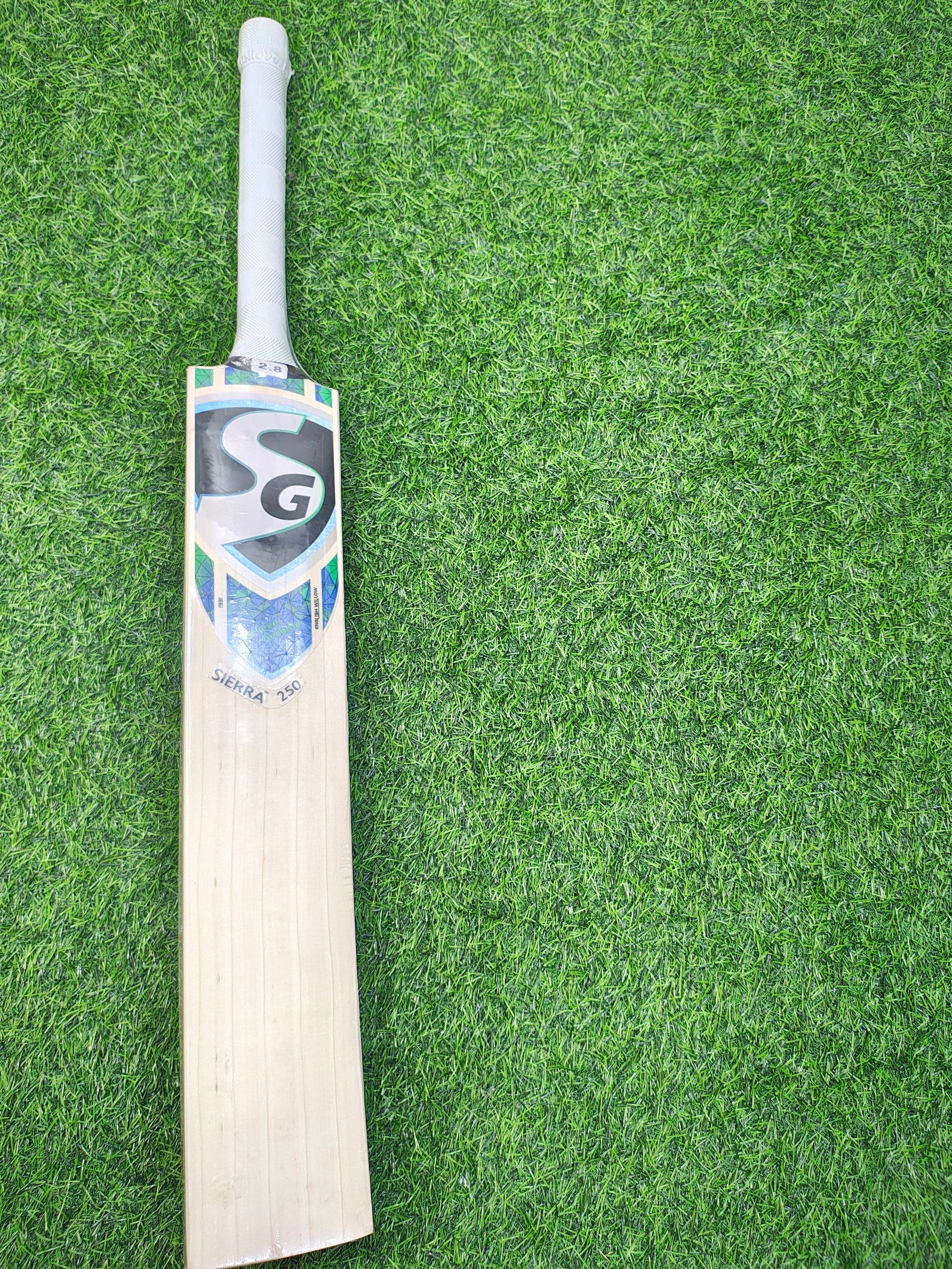 SG Sierra 250 English Willow Cricket Bat | 1130g