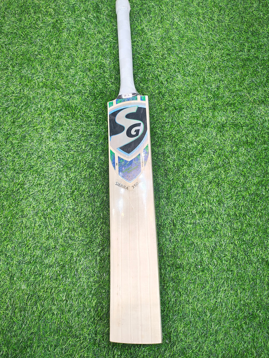 SG Sierra 250 English Willow Cricket Bat | 1130g