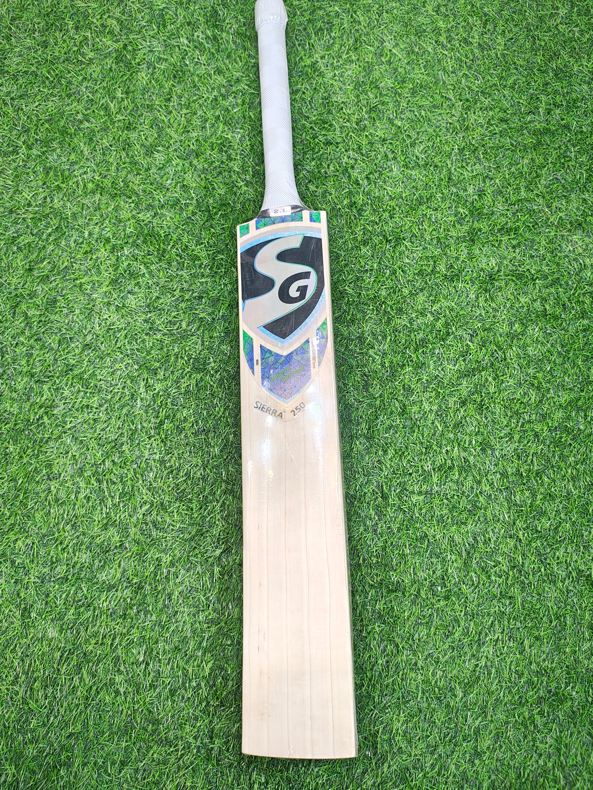 SG Sierra 250 English Willow Cricket Bat | 1130g