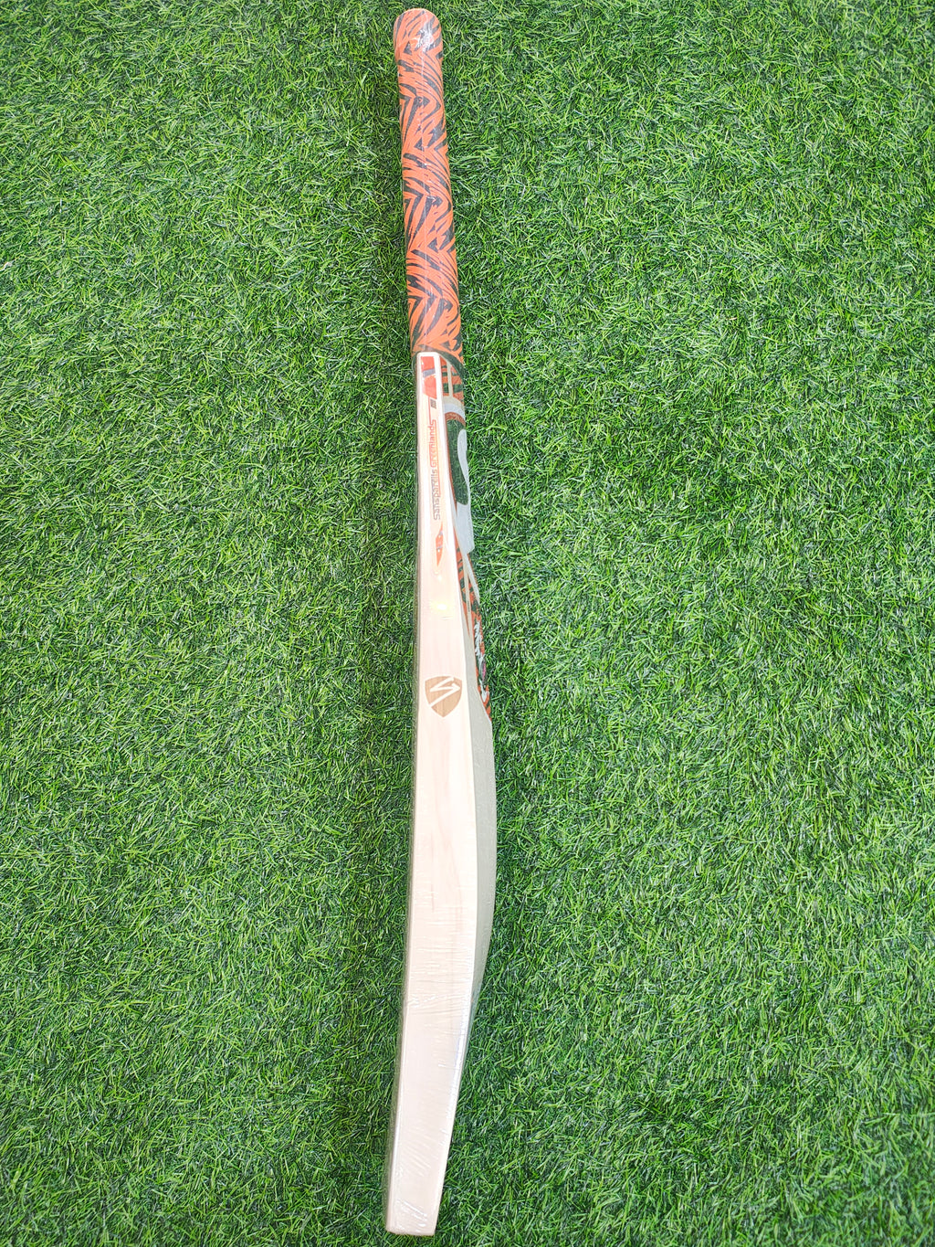 SG Roar English Willow Cricket Bat | 1132g