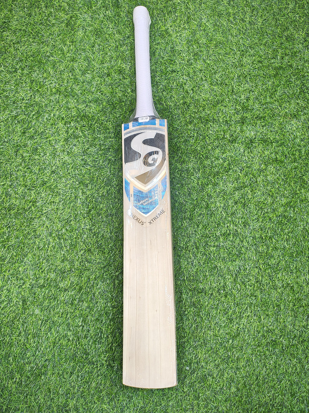 SG Nexus Xtreme English Willow Cricket Bat | 1160g