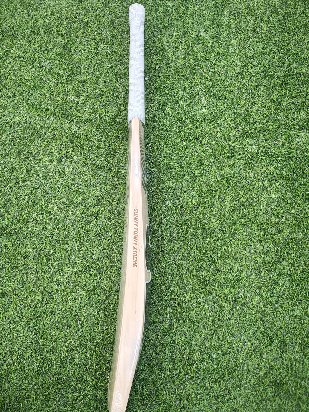 SG Sunny Tunny Xtreme Black English Willow Cricket Bat | 1124g