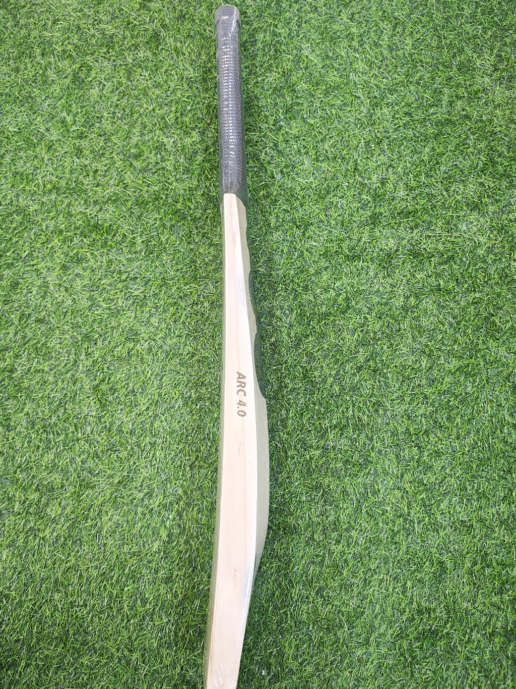SG King Cobra ARC 4.0  English Willow Cricket Bat | 1122g