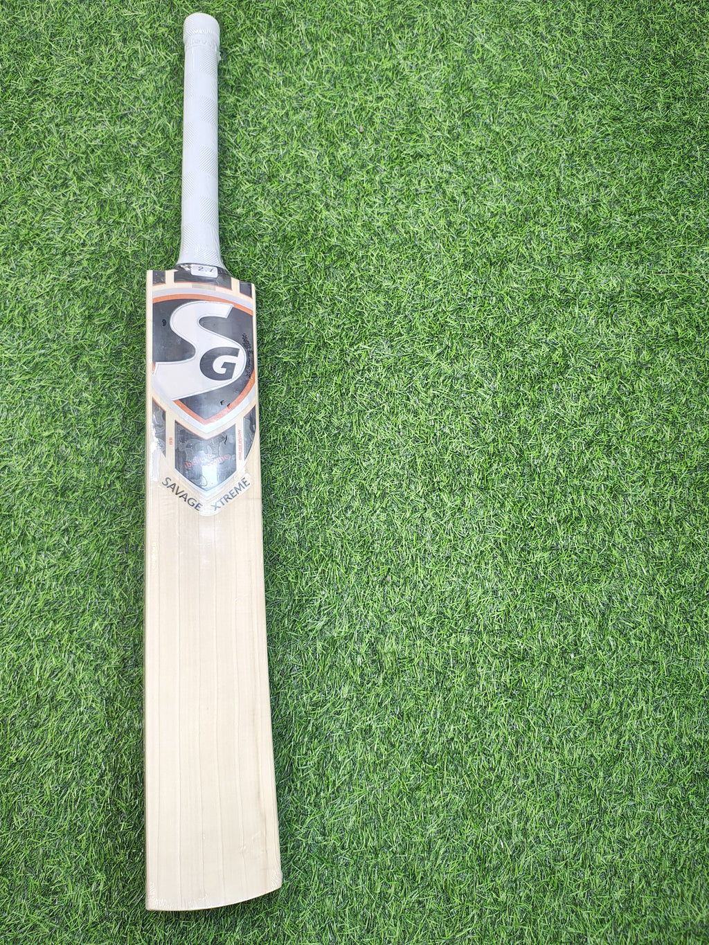 SG Savage Xtreme  English Willow Cricket Bat | 1092g