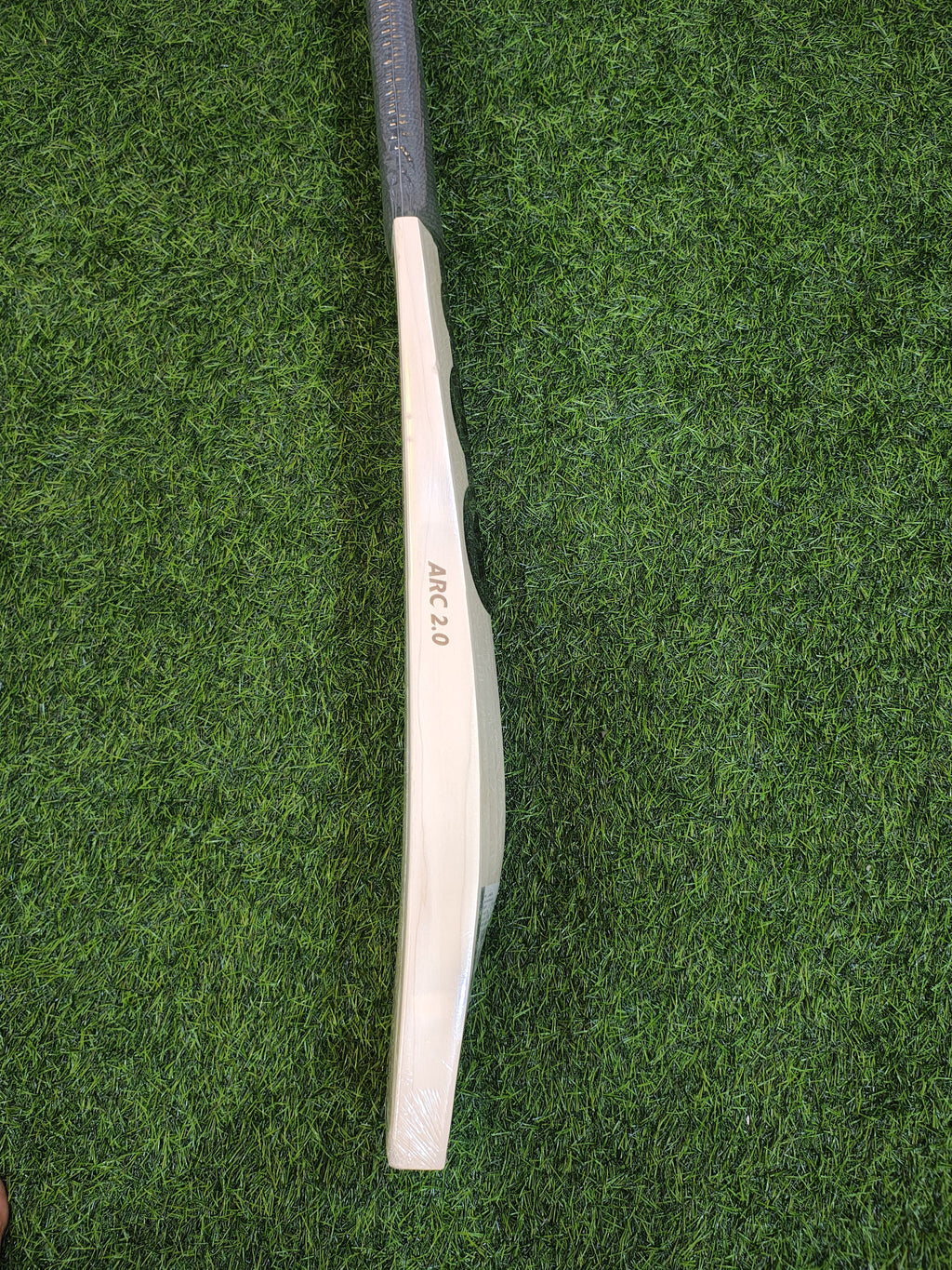 SG King Cobra ARC 2.0  English Willow Cricket Bat | 1098g
