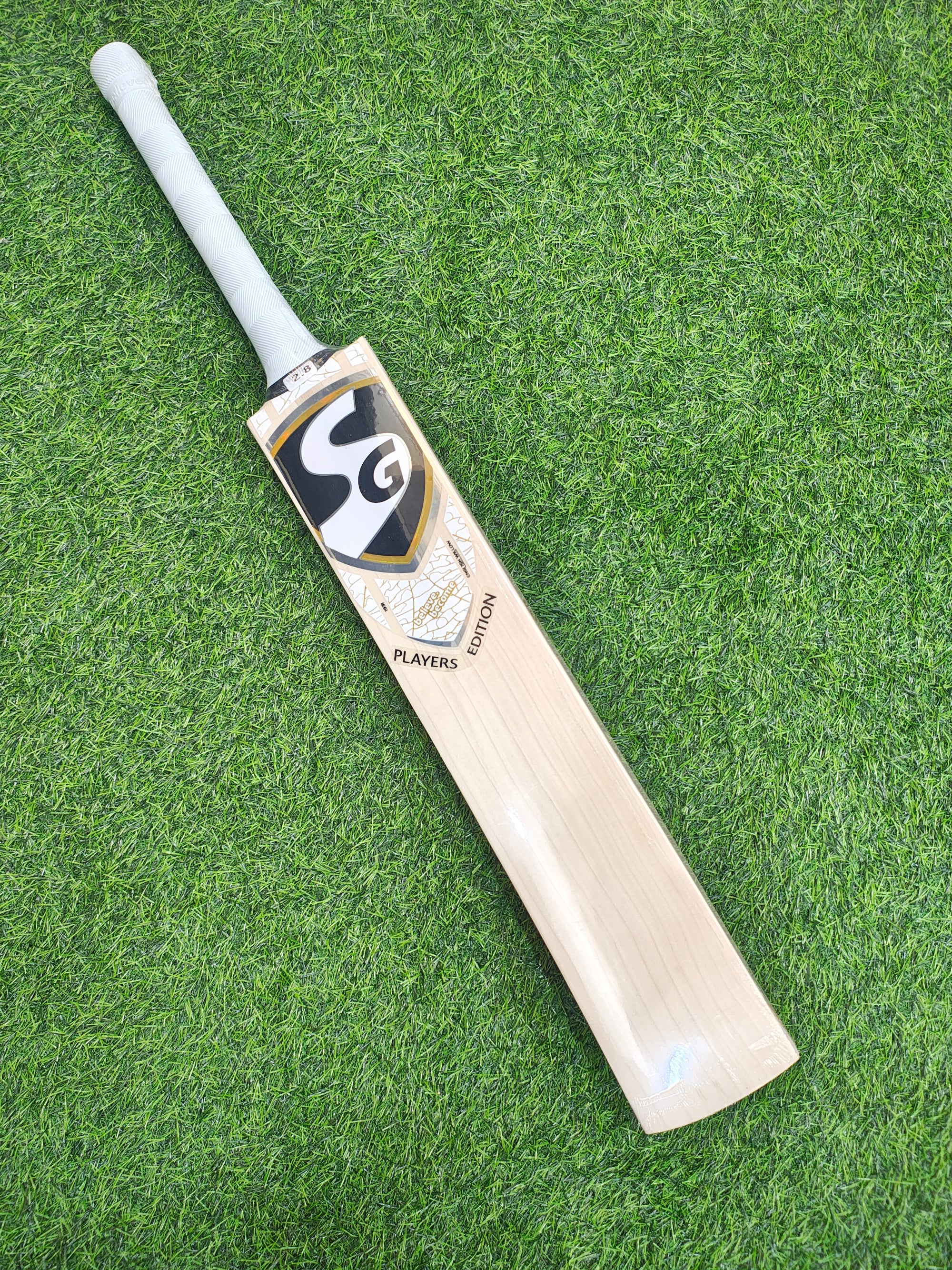SG Player Edition  English Willow Cricket Bat | 1128g