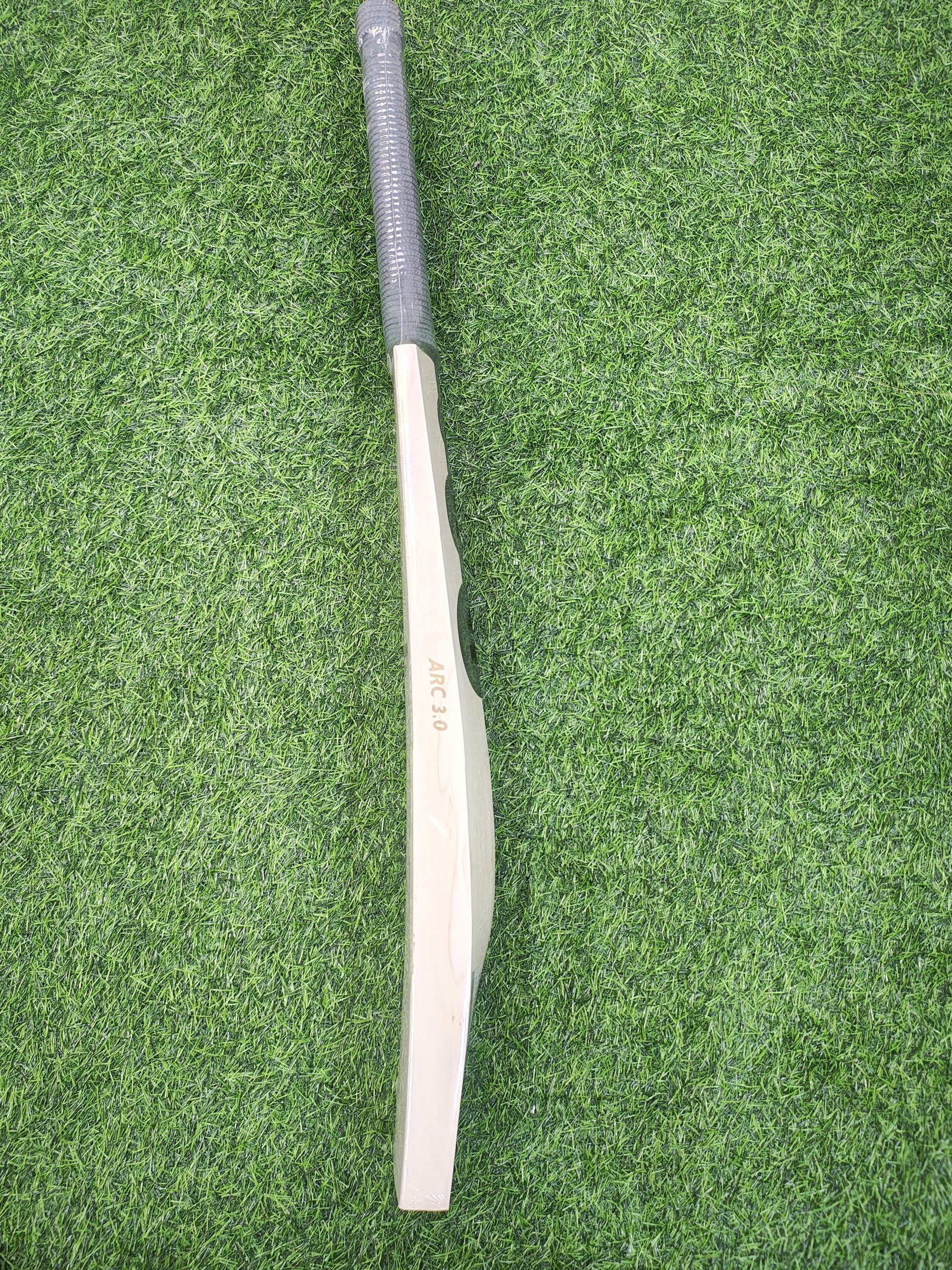 SG King Cobra ARC 3.0 English Willow Cricket Bat | 1120g