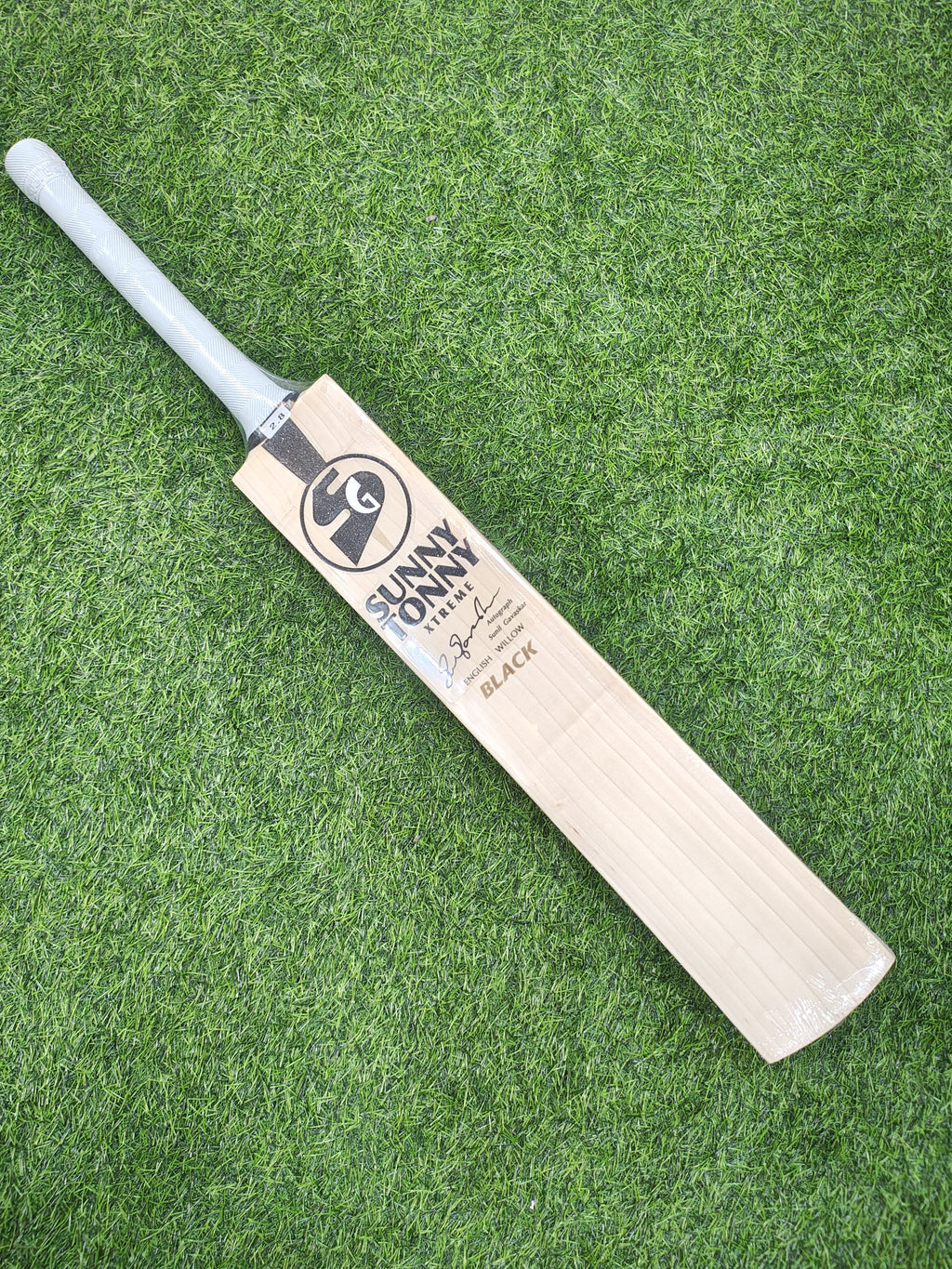 SG Sunny Tunny Xtreme Black English Willow Cricket Bat | 1124g